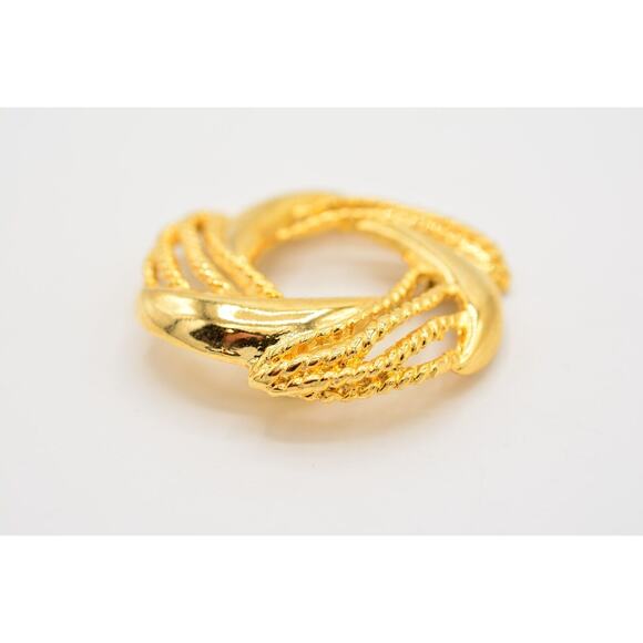 Vintage Round Pin Brooch Wreath Shiny Yellow Gold Tone Chunky Retro 1980s BinAC - Picture 6 of 12